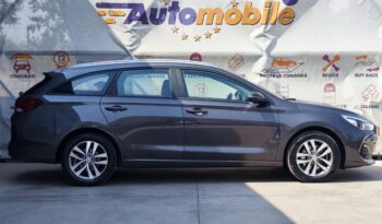 HYUNDAI i30 full