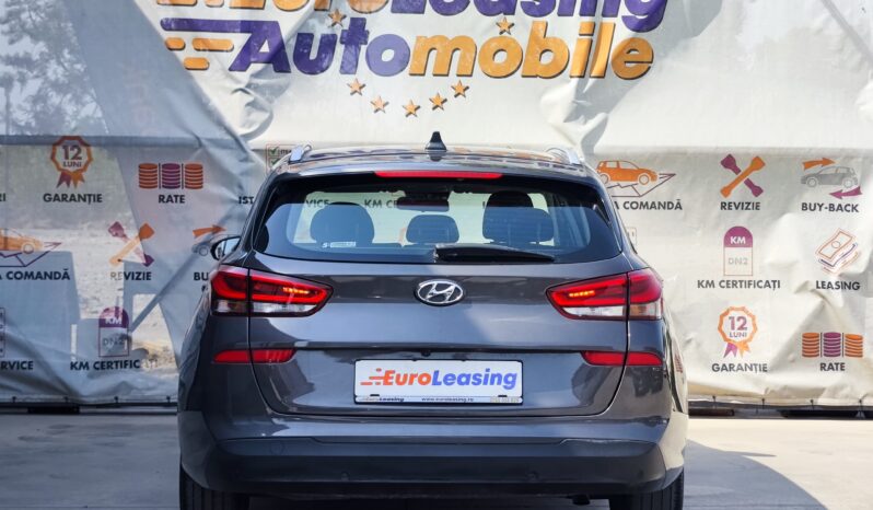 HYUNDAI i30 full