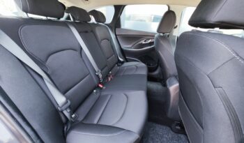 HYUNDAI i30 full