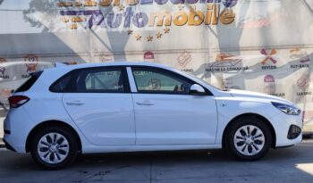 HYUNDAI i30 full