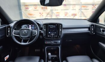 VOLVO XC40 full