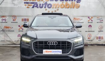 AUDI Q8 full