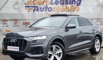 AUDI Q8 full