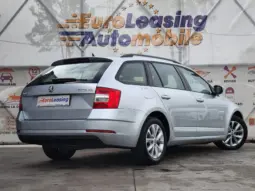 
										SKODA OCTAVIA full									