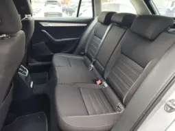 
										SKODA OCTAVIA full									