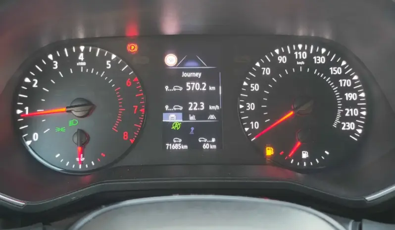 
								RENAULT CLIO full									