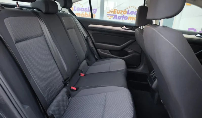 
								VOLKSWAGEN PASSAT full									