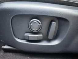 
										LAND ROVER RANGE ROVER VELAR full									