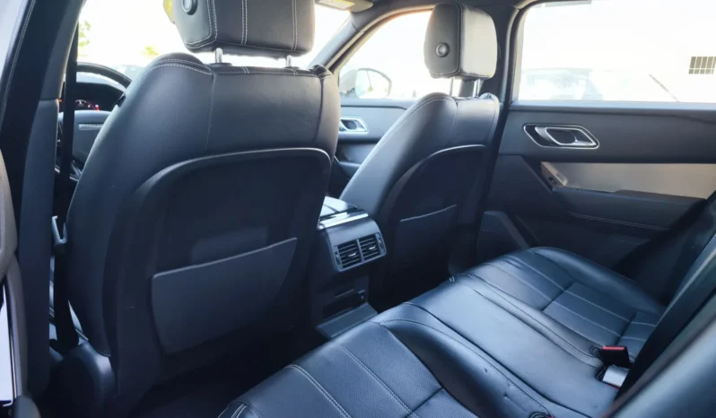 
								LAND ROVER RANGE ROVER VELAR full									