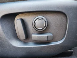 
										LAND ROVER RANGE ROVER VELAR full									