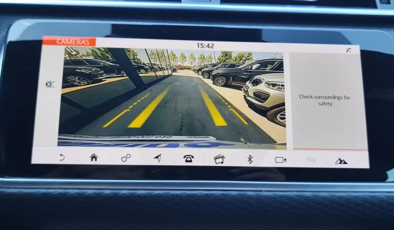 
								LAND ROVER RANGE ROVER VELAR full									