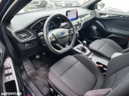
										FORD FOCUS full									