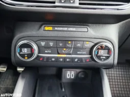 
										FORD FOCUS full									