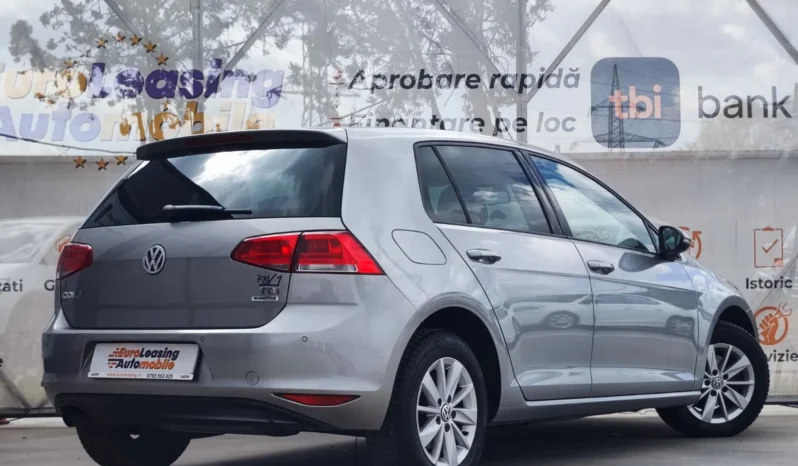 
								VOLKSWAGEN GOLF full									