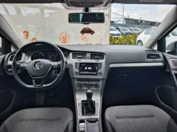 
										VOLKSWAGEN GOLF full									