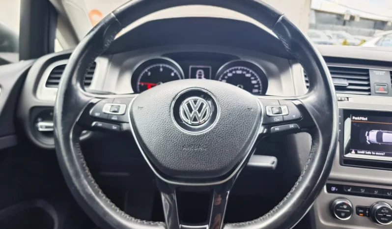 
								VOLKSWAGEN GOLF full									