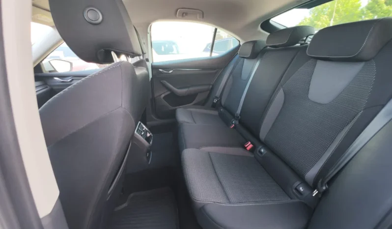 
								SKODA OCTAVIA full									