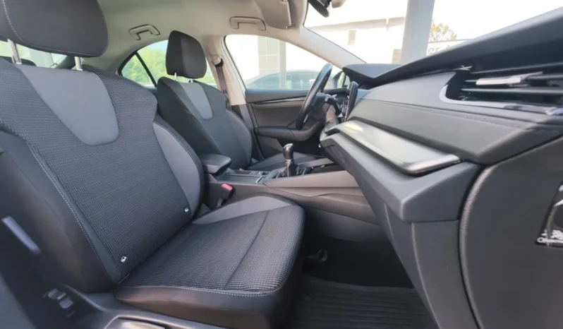 
								SKODA OCTAVIA full									
