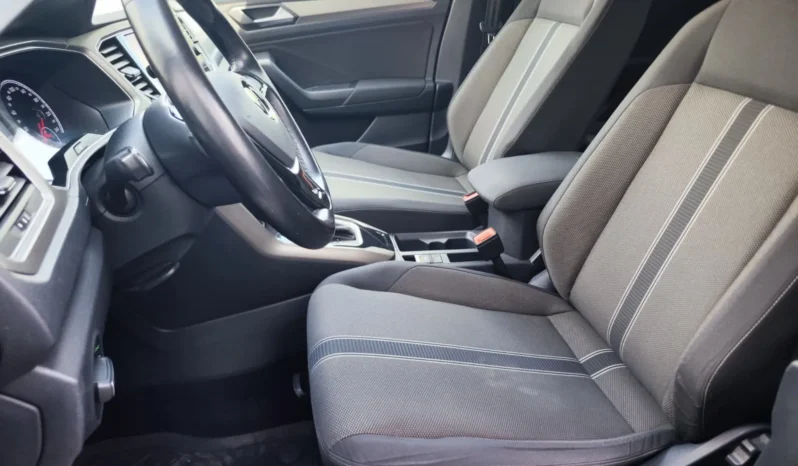 
								VOLKSWAGEN T ROC full									