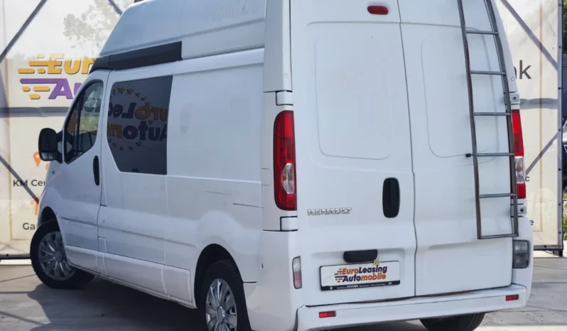 
								RENAULT TRAFIC full									