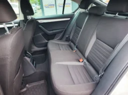 
										SKODA OCTAVIA full									