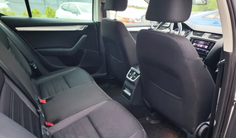 
								SKODA OCTAVIA full									