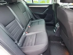 
										SKODA OCTAVIA full									