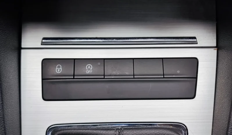 
								SKODA OCTAVIA full									