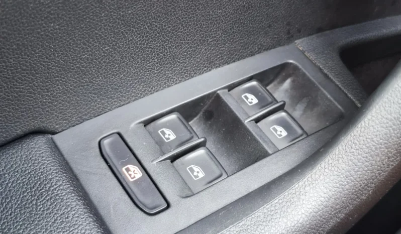 
								SKODA OCTAVIA full									