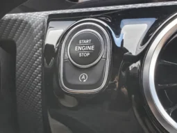 
										MERCEDES BENZ A 180 full									