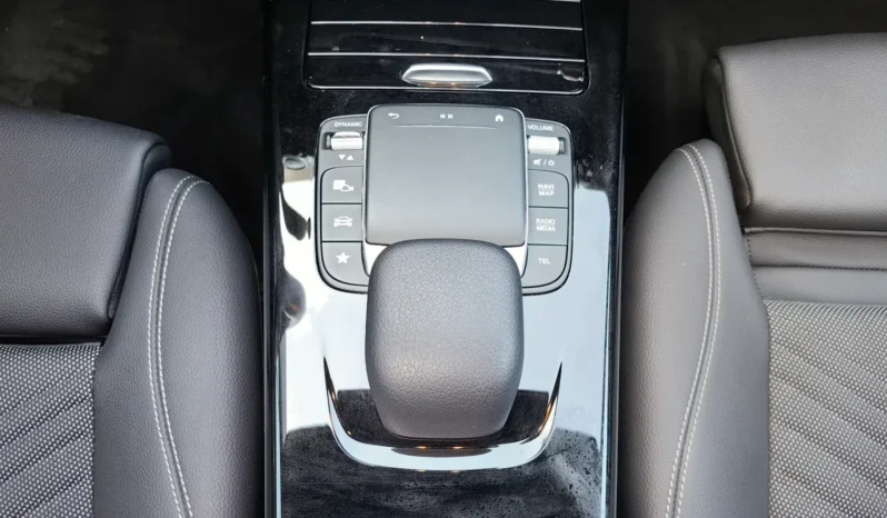 
								MERCEDES BENZ A 180 full									