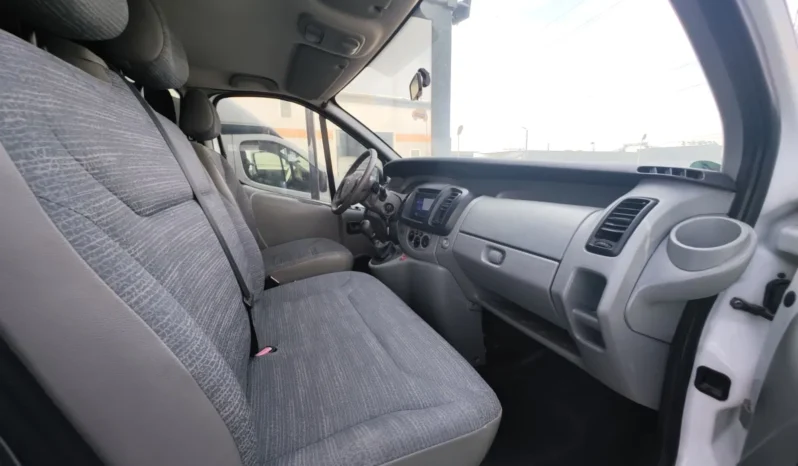 
								RENAULT TRAFIC full									