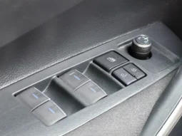 
										TOYOTA COROLLA full									