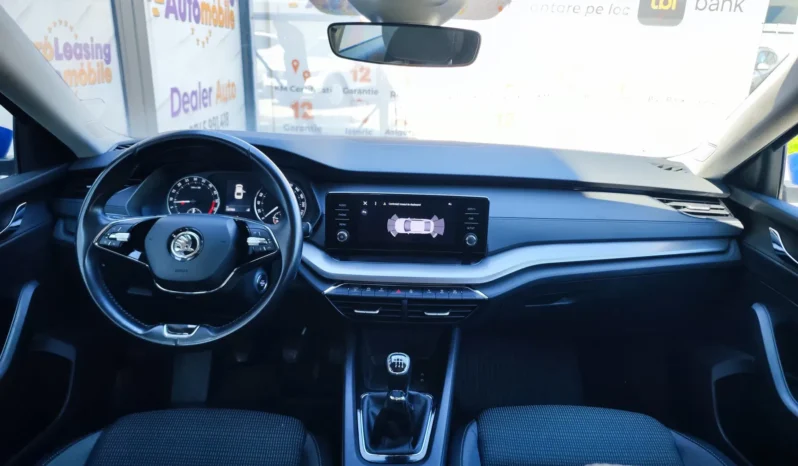 
								SKODA OCTAVIA full									