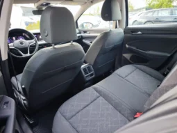
										VOLKSWAGEN GOLF full									