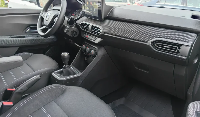 
								DACIA SANDERO full									
