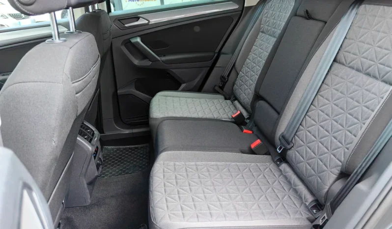 
								VOLKSWAGEN TIGUAN full									