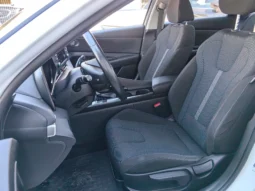 
										HYUNDAI ELANTRA full									