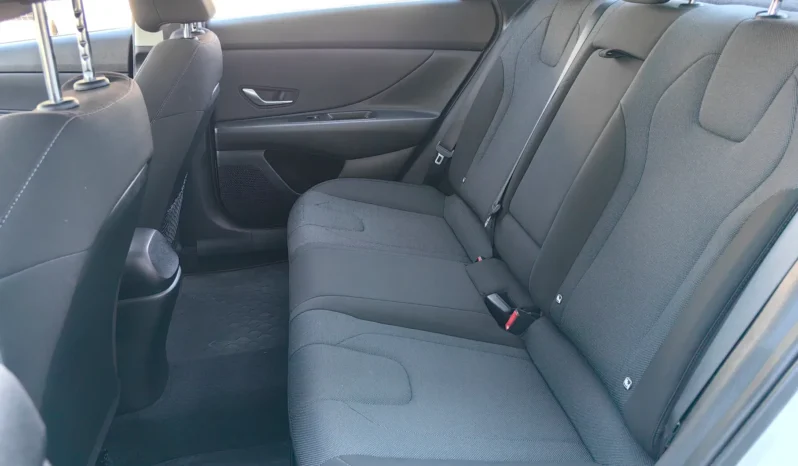 
								HYUNDAI ELANTRA full									