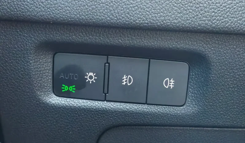 
								SKODA OCTAVIA full									