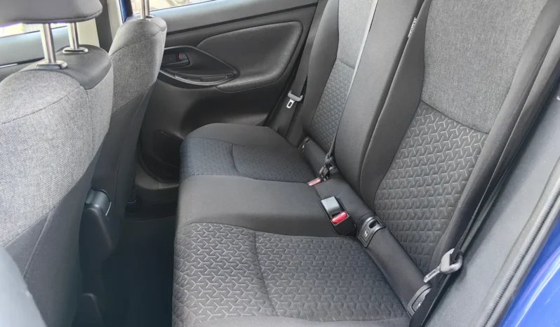 
								TOYOTA YARIS full									