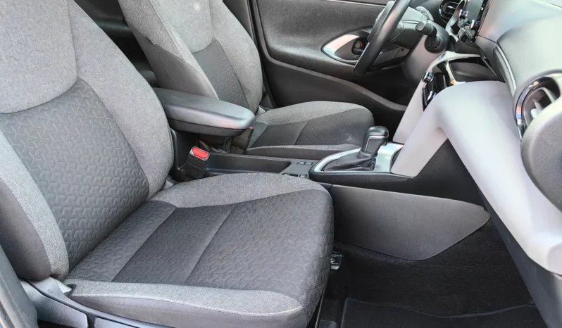 
								TOYOTA YARIS full									