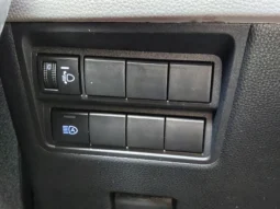 
										TOYOTA YARIS full									