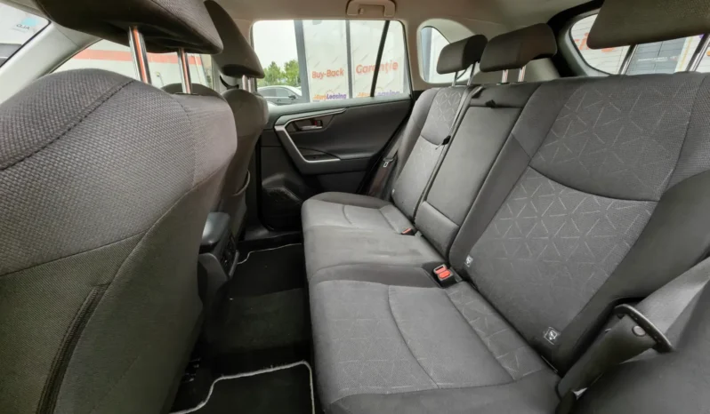
								TOYOTA RAV 4 full									