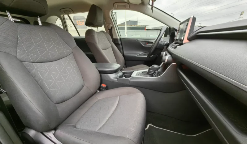 
								TOYOTA RAV 4 full									