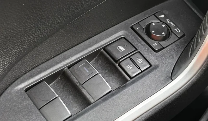 
								TOYOTA RAV 4 full									