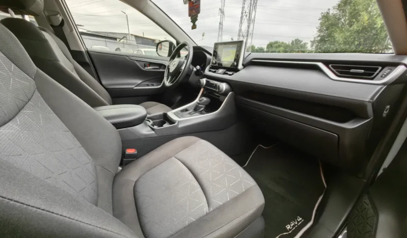 
								TOYOTA RAV 4 full									