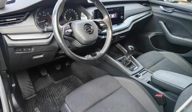 
								SKODA OCTAVIA full									