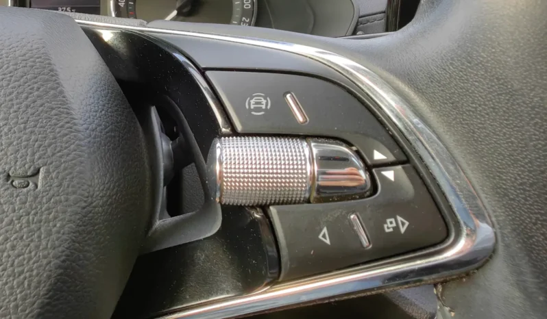 
								SKODA OCTAVIA full									