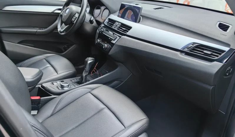 
								BMW X1 full									